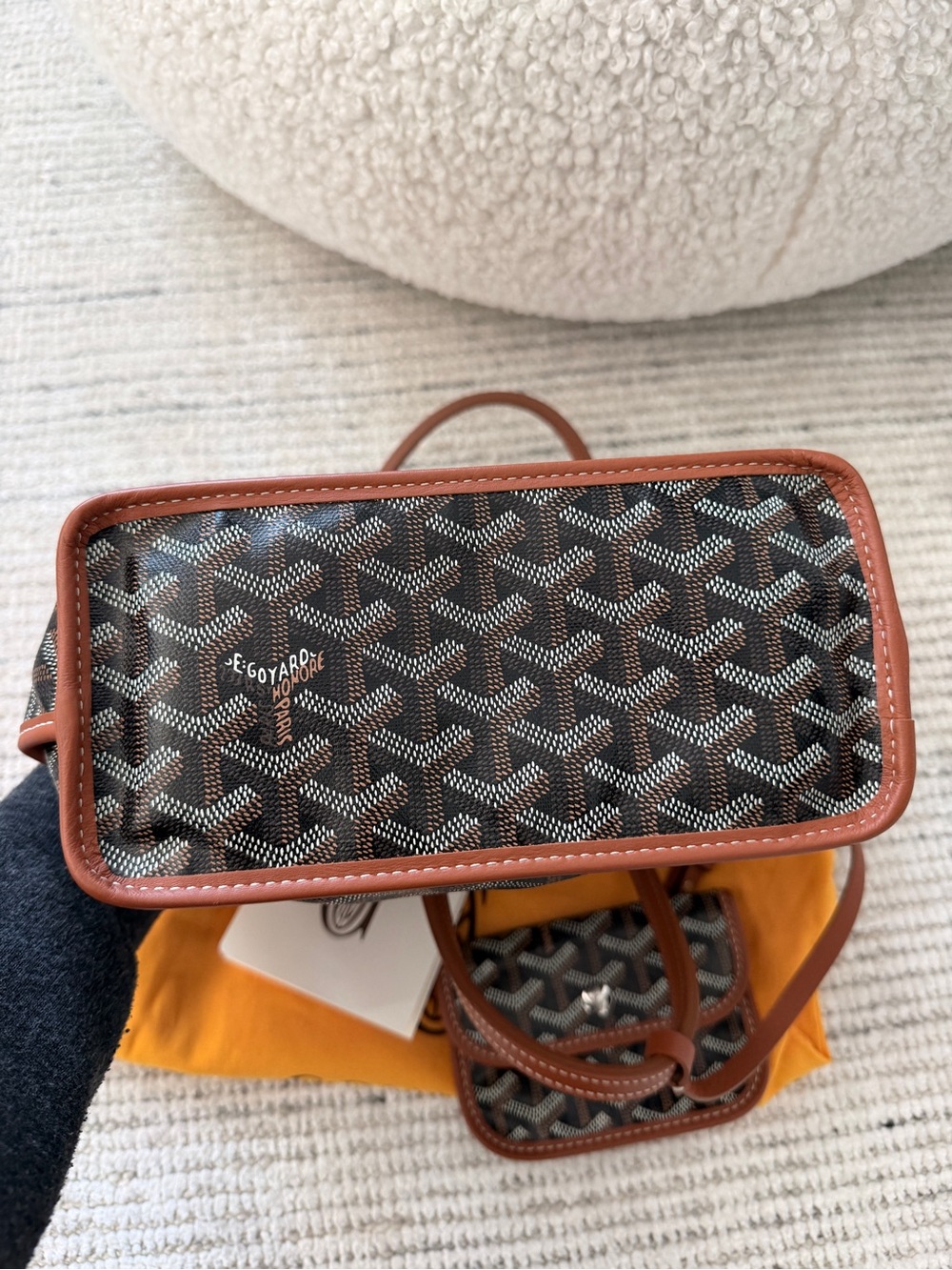 Goyard Brown and Tan Small St. Louis Tote with Matching Pouch - Picture 3 of 3